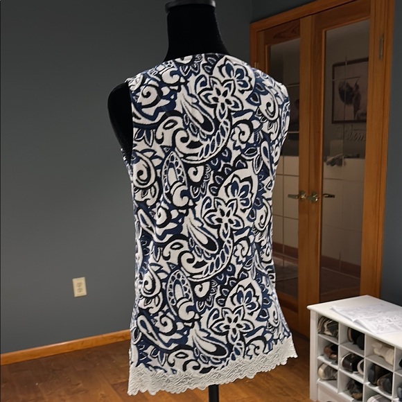 Coldwater Creek Blue and White Tank Top with Rounded Neckline - Picture 2 of 2